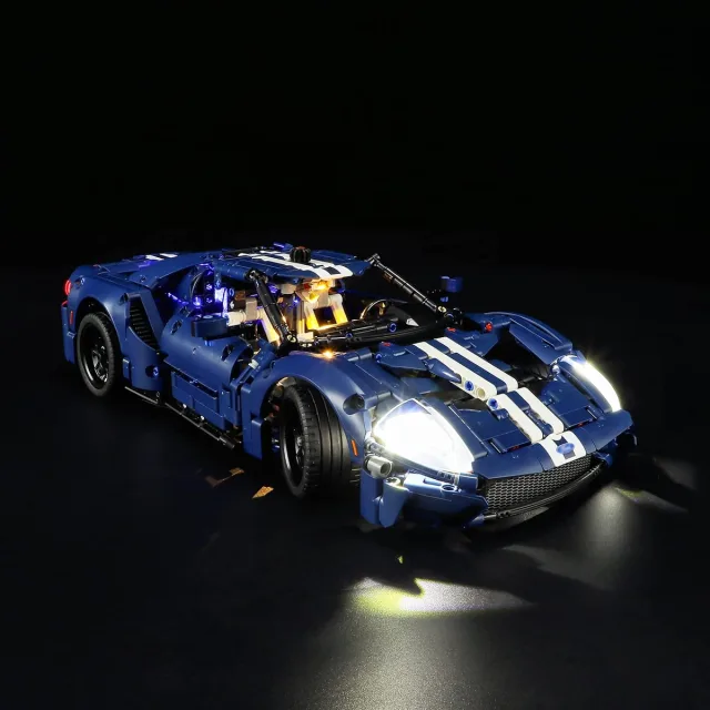 Zestaw LEGO 42154, zdjęcie 2 z 5