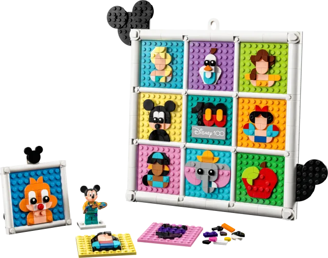 Zestaw LEGO 43221, zdjęcie 1 z 5