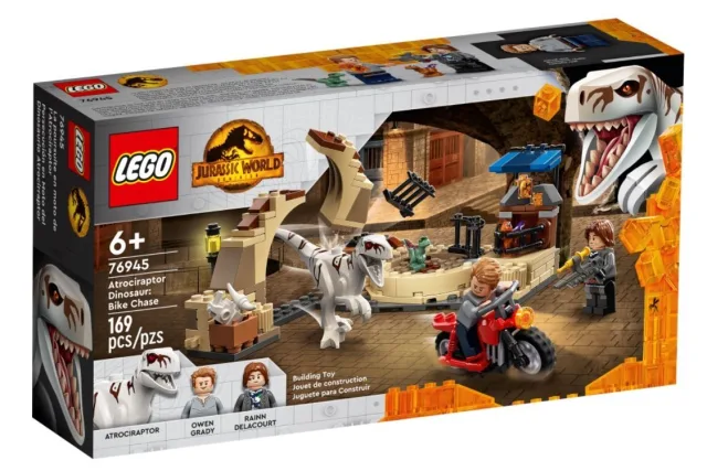 Zestaw LEGO 76945, zdjęcie 2 z 5